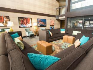 Hotel Drury &